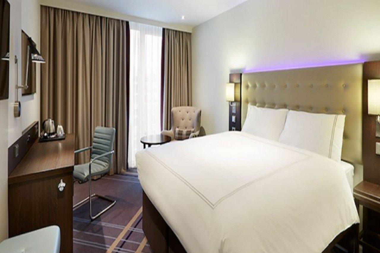 Premier Inn Nuernberg City Opernhaus Экстерьер фото