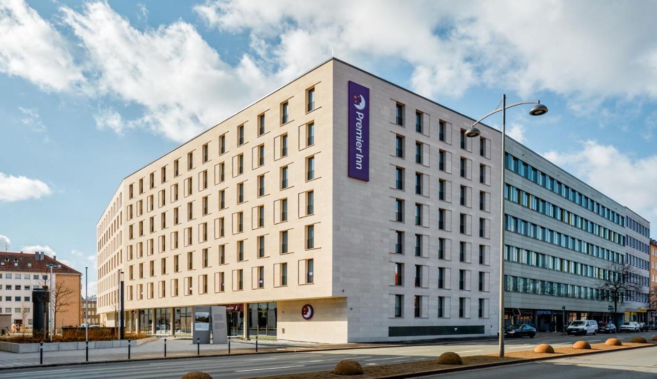 Premier Inn Nuernberg City Opernhaus Экстерьер фото