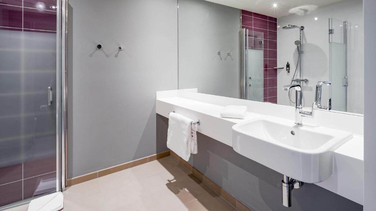 Premier Inn Nuernberg City Opernhaus Экстерьер фото