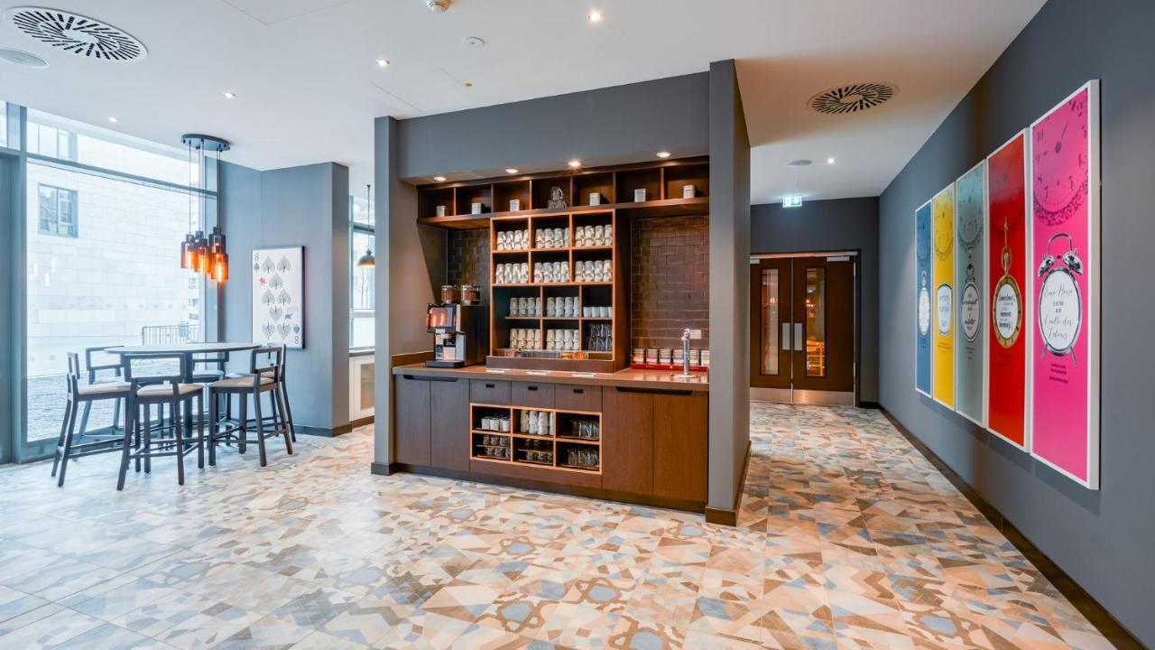 Premier Inn Nuernberg City Opernhaus Экстерьер фото
