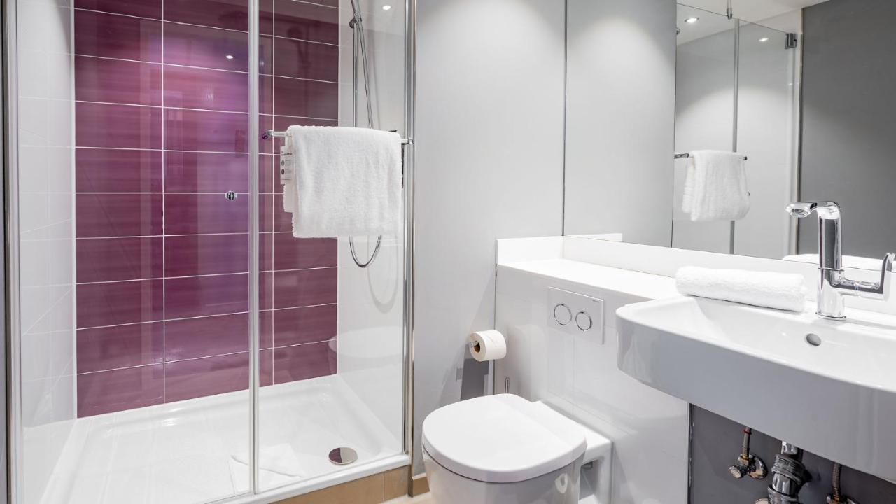 Premier Inn Nuernberg City Opernhaus Экстерьер фото