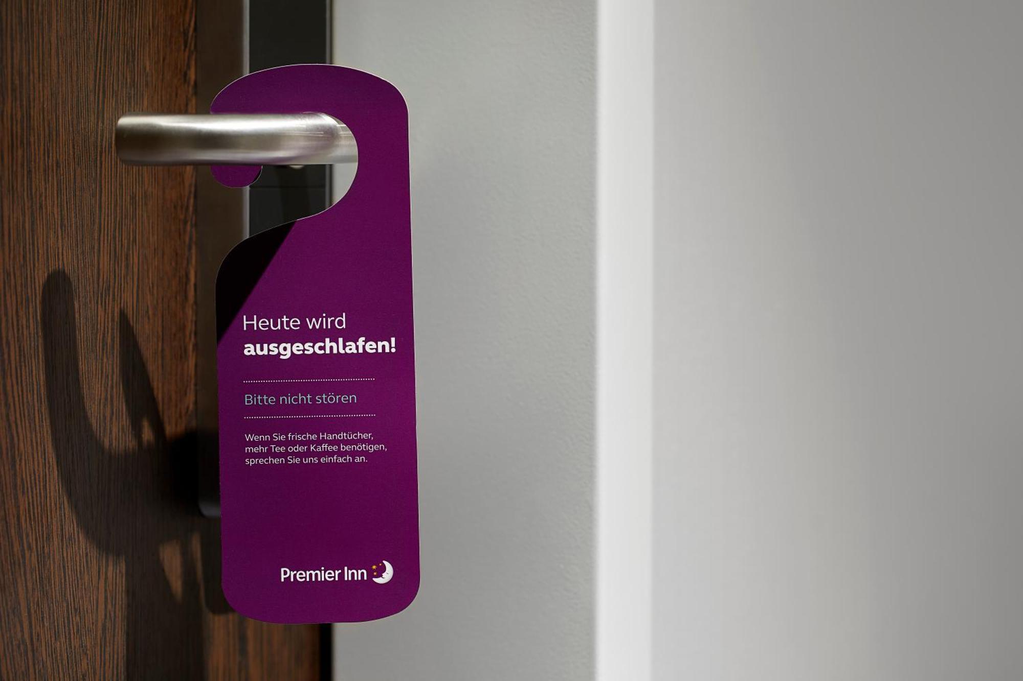 Premier Inn Nuernberg City Opernhaus Экстерьер фото
