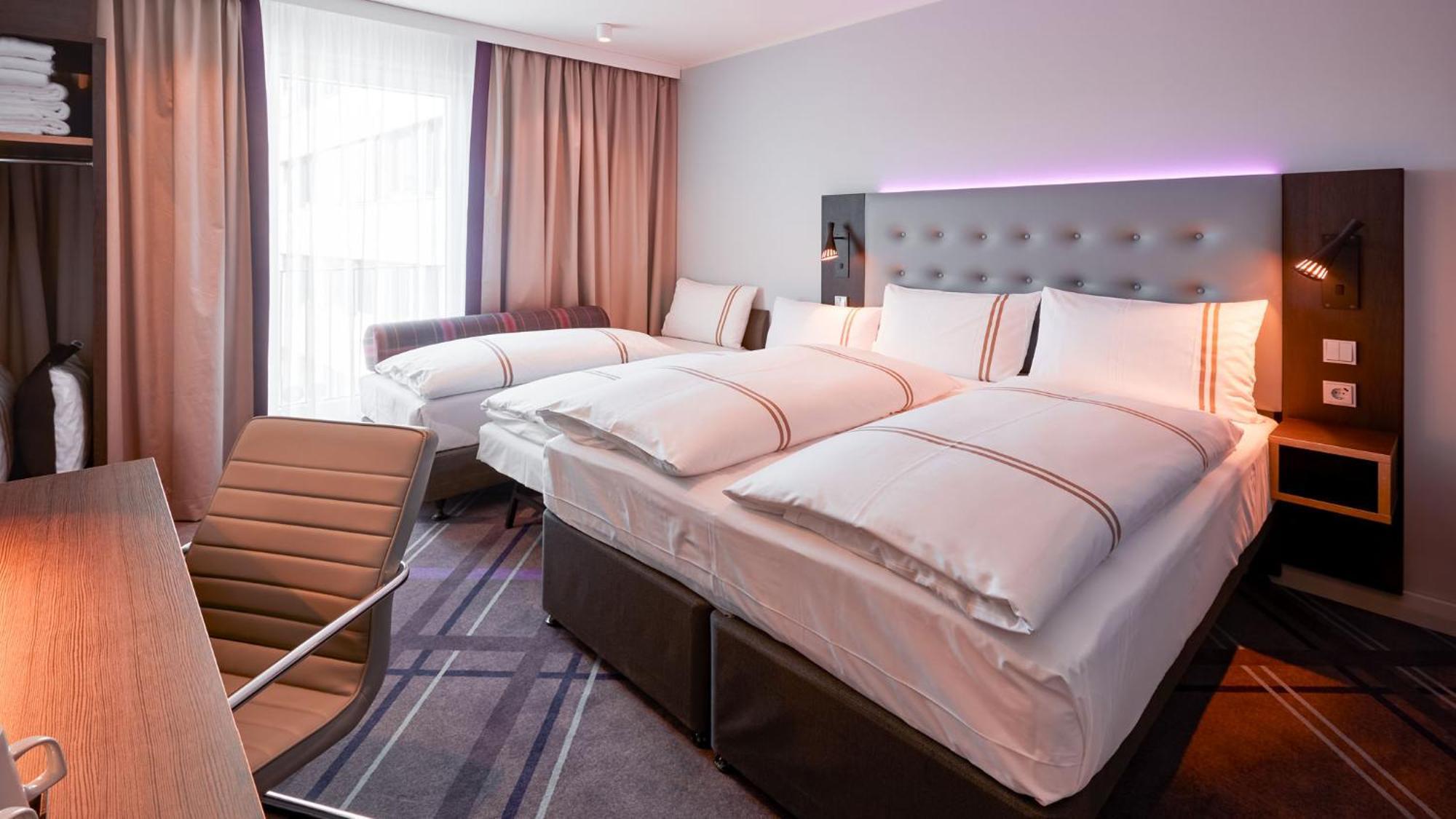 Premier Inn Nuernberg City Opernhaus Экстерьер фото